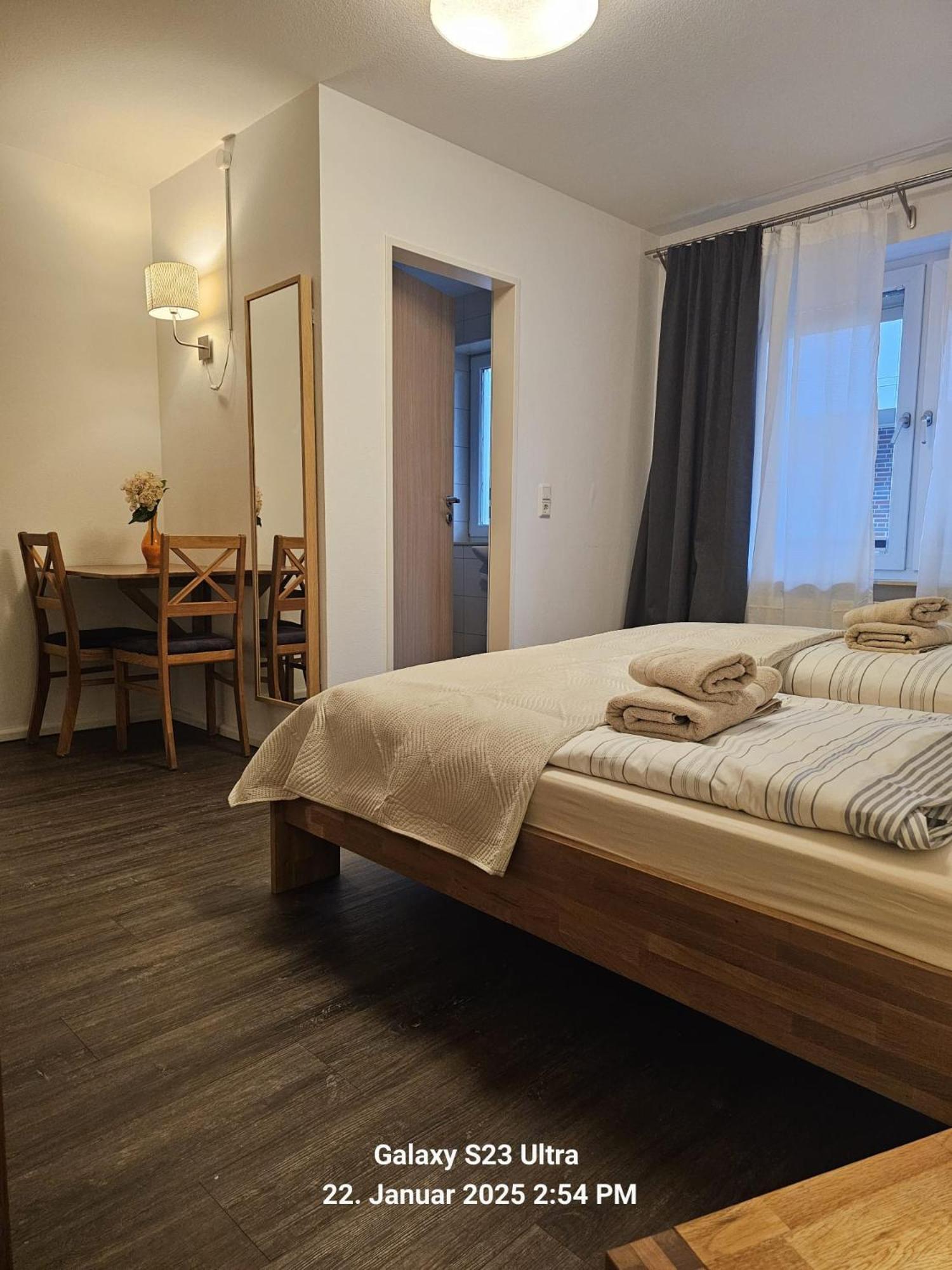 Pension Mondlicht Norddeich Норден Экстерьер фото