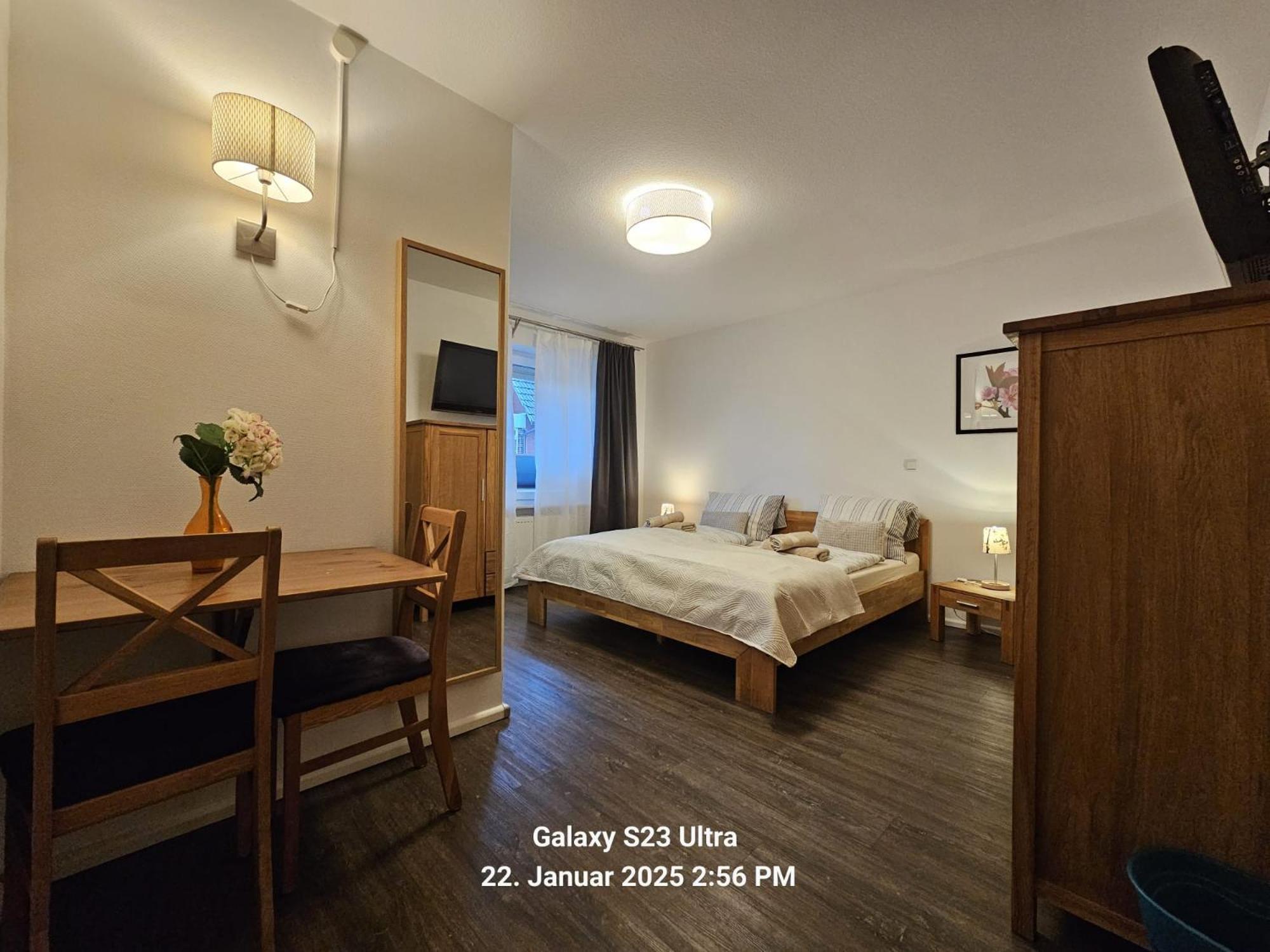 Pension Mondlicht Norddeich Норден Экстерьер фото