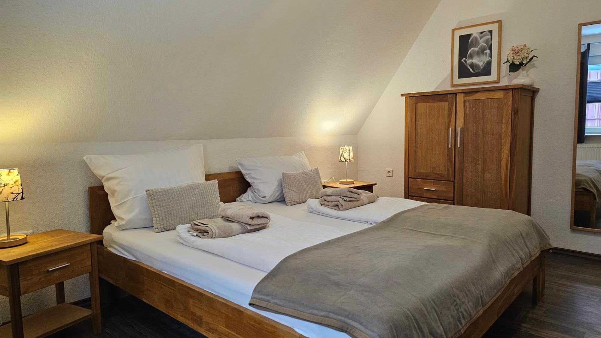 Pension Mondlicht Norddeich Норден Экстерьер фото